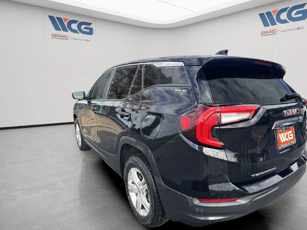 Used 2024 GMC Terrain SLE AWD/4WD image 5