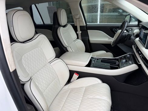 Used 2021 Lincoln Aviator Black Label Grand Touring w/ Class IV Trailer Tow Package image 6