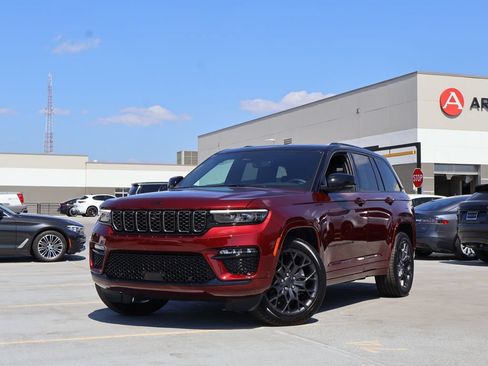 Used 2025 Jeep Grand Cherokee Summit w/ Obsidian Package AWD/4WD image 1
