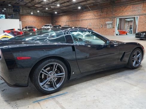 Used 2009 Chevrolet Corvette Convertible w/ Preferred Equipment Group RWD image 16