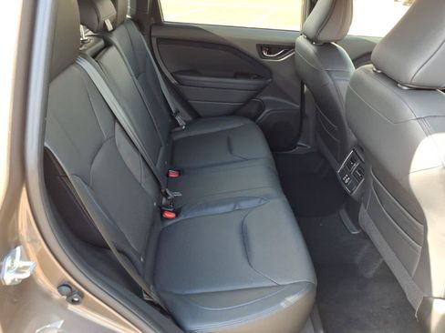 Used 2025 Subaru Forester Limited AWD/4WD image 23