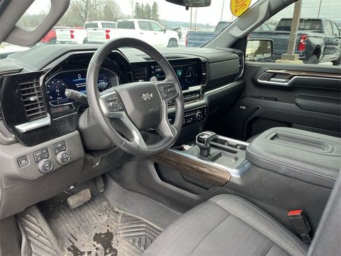 Used 2022 Chevrolet Silverado 1500 RST image 10