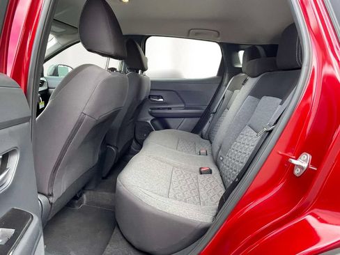Used 2026 Nissan Kicks SV FWD image 9
