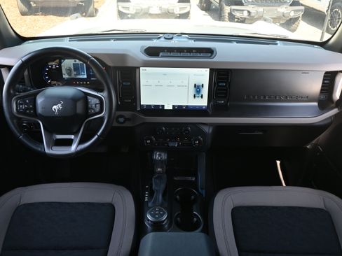 Used 2023 Ford Bronco Wildtrak AWD/4WD image 29