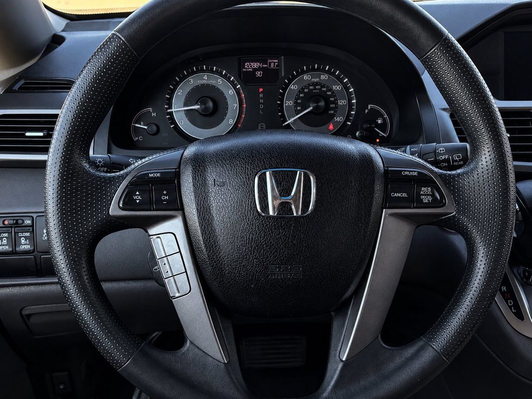 Used 2017 Honda Odyssey SE image 10