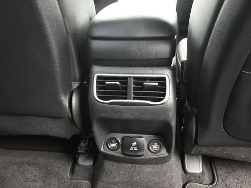 Used 2023 Hyundai Santa Fe Calligraphy image 16