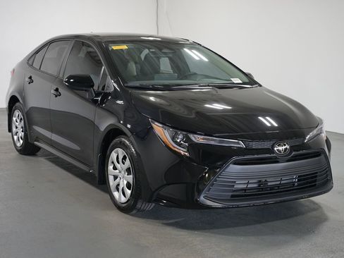 Certified 2026 Toyota Corolla LE image 3