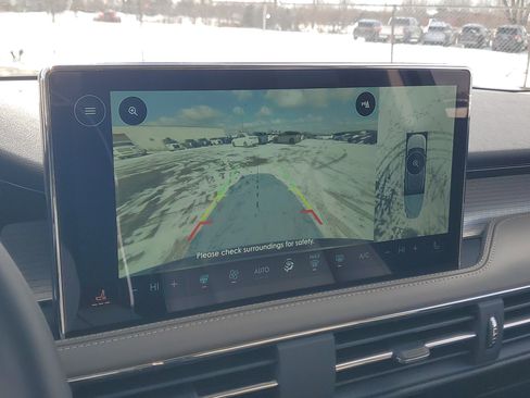 New 2026 Lincoln Corsair Premiere image 21