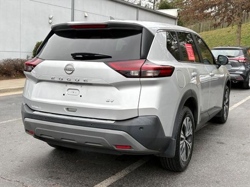 Certified 2022 Nissan Rogue SV image 8