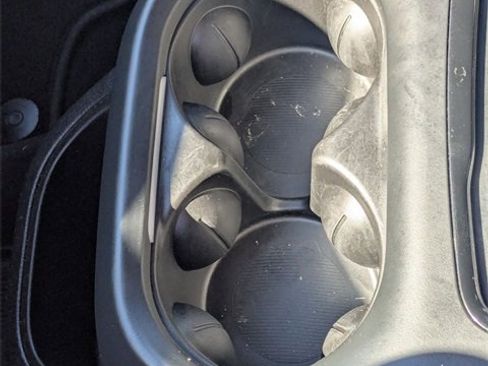 Used 2023 Chrysler Pacifica Touring-L w/ S Appearance Package image 21