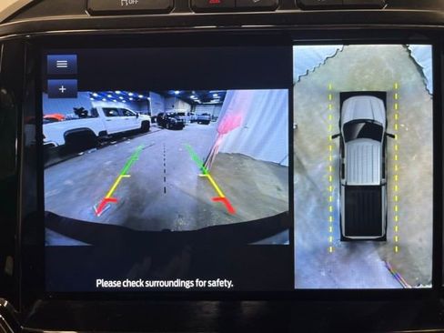 Used 2022 Ford F250 Lariat w/ Chrome Package image 22