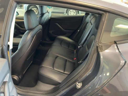 Used 2021 Tesla Model 3 Performance image 5