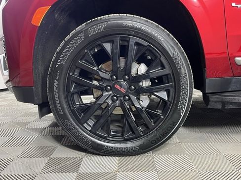 Used 2022 GMC Yukon SLT w/ SLT Luxury Package image 11
