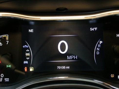 Used 2019 Jeep Grand Cherokee Trailhawk w/ Trailhawk Luxury Group image 25