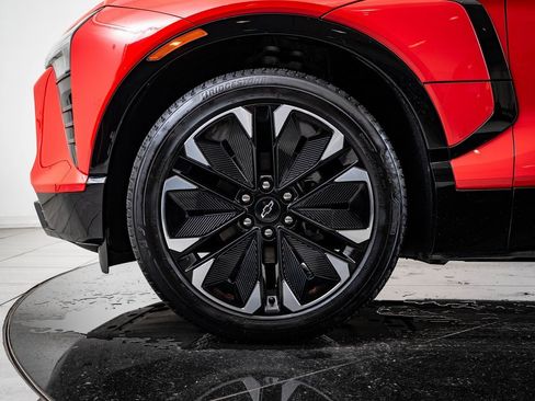 Used 2024 Chevrolet Blazer EV RS image 13