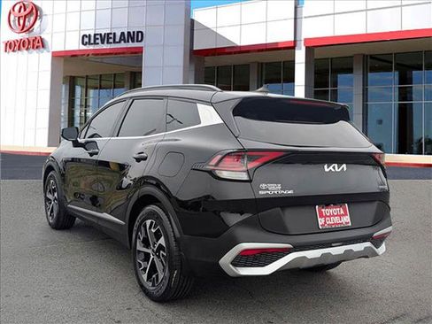 Used 2025 Kia Sportage EX w/ Premium Package image 4