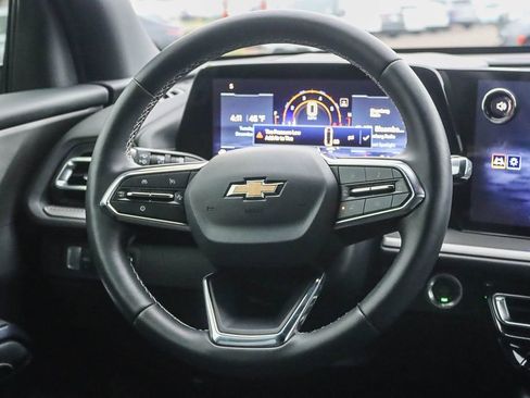 Used 2026 Chevrolet Traverse LT w/ Driver Confidence Package image 14