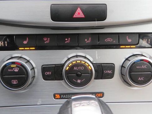 Used 2013 Volkswagen CC Sport image 49