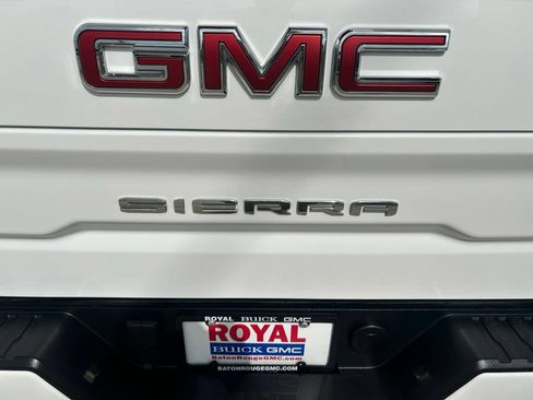 Used 2025 GMC Sierra 1500 AT4 w/ AT4 Premium Package AWD/4WD image 32