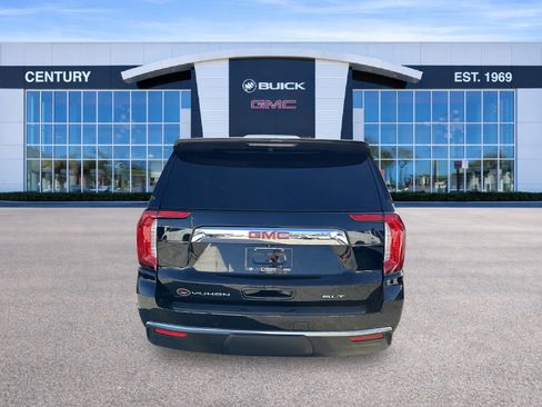 Used 2022 GMC Yukon SLT w/ SLT Luxury Package image 5