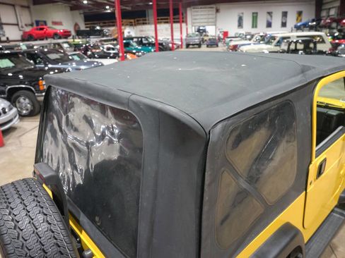 Used 2000 Jeep Wrangler Sport image 32