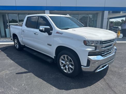 Used 2019 Chevrolet Silverado 1500 LTZ w/ LTZ Texas Edition AWD/4WD image 3