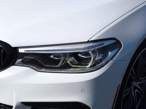 Used 2017 BMW 540i image 6