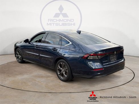 Used 2023 Honda Accord EX image 5