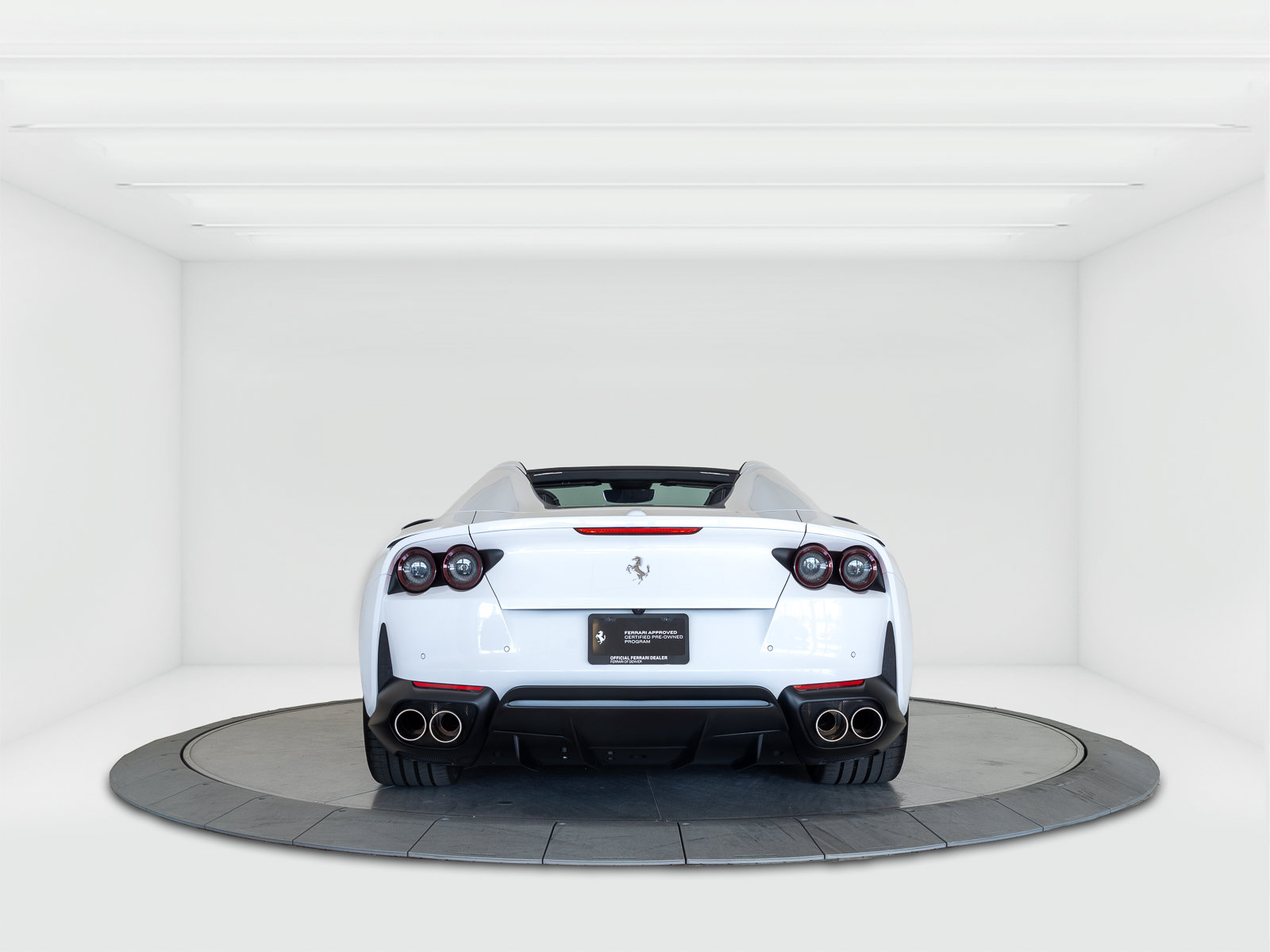 Used 2022 Ferrari 812 GTS RWD image 4