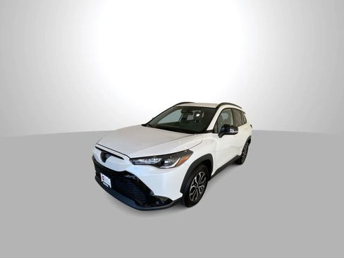 Used 2025 Toyota Corolla Cross AWD Hybrid image 4