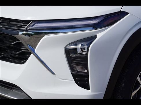 New 2025 Chevrolet Trax LT w/ LT Convenience Package image 25