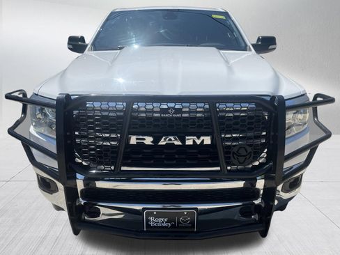 Used 2022 RAM 1500 Big Horn AWD/4WD image 2
