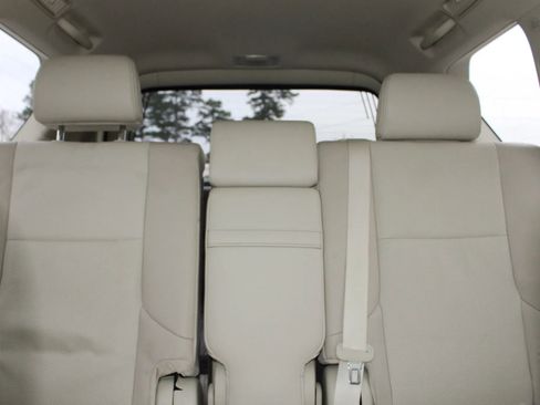 Used 2019 Lexus GX 460 image 22