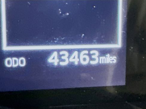 Used 2024 Toyota Camry SE image 18