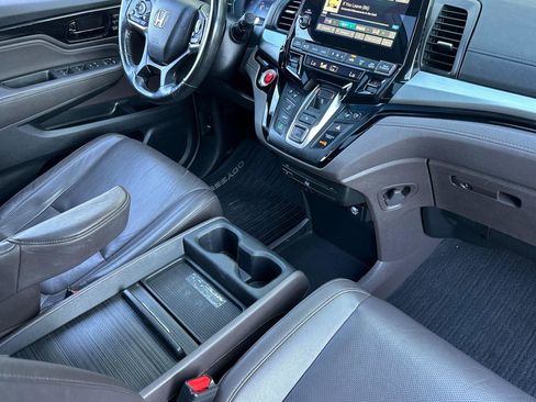 Used 2018 Honda Odyssey Elite image 18