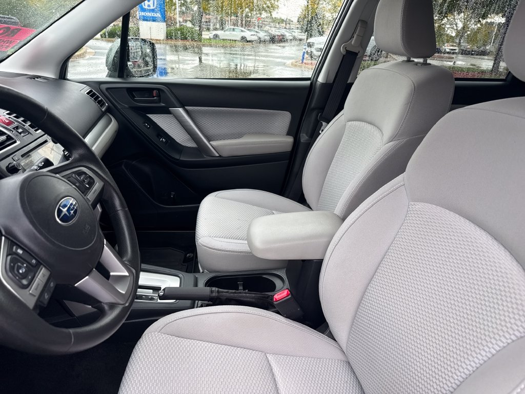Used 2017 Subaru Forester 2.5i Premium w/ Popular Package #2A AWD/4WD image 13