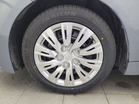 Used 2021 Toyota Corolla LE FWD image 31