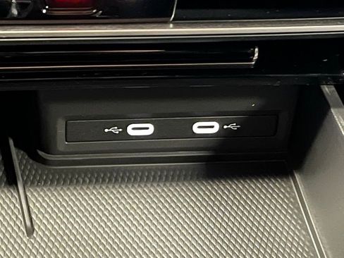 New 2025 Volkswagen Atlas SE image 11