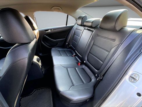 Used 2014 Volkswagen Jetta SE FWD image 17