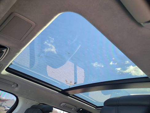 Used 2021 Land Rover Range Rover Westminster Edition image 18