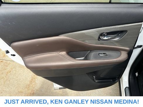 Used 2015 Nissan Murano SL w/ SL Technology Package AWD/4WD image 17