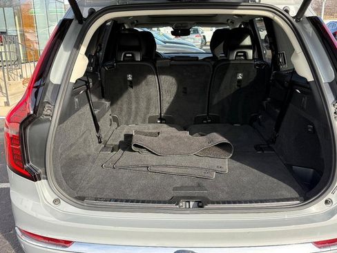 Used 2025 Volvo XC90 B6 Plus image 5