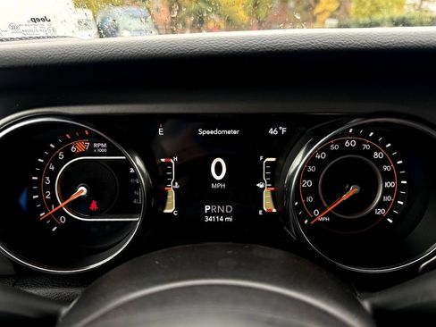 Used 2022 Jeep Wrangler Unlimited Sport image 16