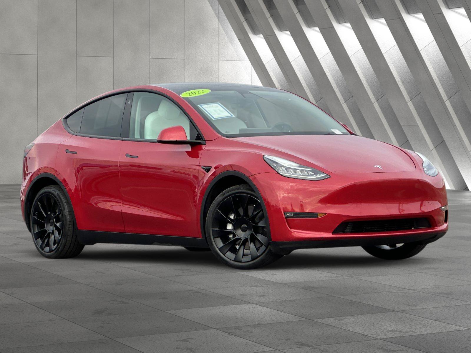 Used 2022 Tesla Model Y Long Range AWD/4WD image 2