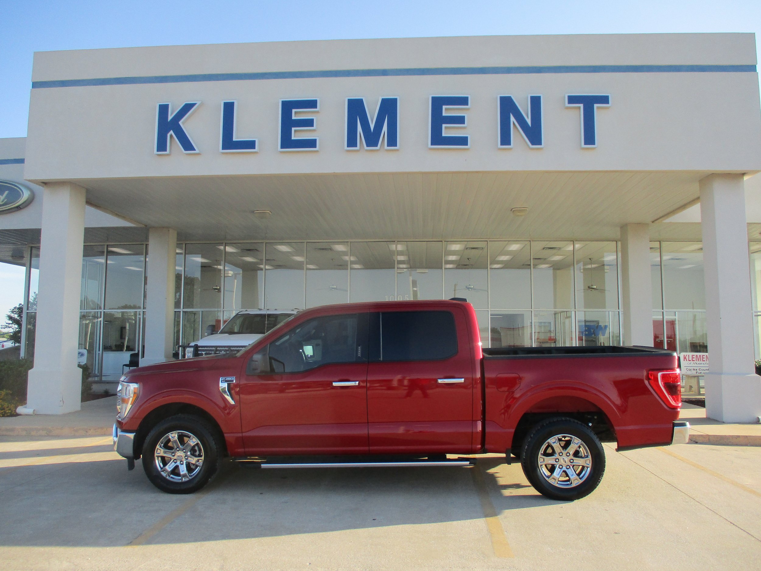 Used 2022 Ford F150 XLT w/ Equipment Group 301A Mid RWD image 1