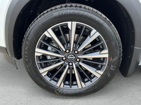 New 2026 Nissan Pathfinder Platinum w/ Cargo Package FWD image 23