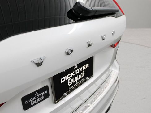 Certified 2023 Volvo XC60 B5 Ultimate w/ Climate Package image 64