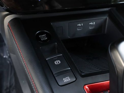 Used 2025 Nissan Kicks SR w/ SR Premium Package FWD image 38