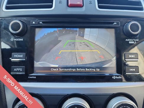 Used 2017 Subaru Crosstrek 2.0i Premium image 17