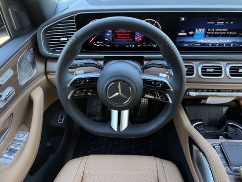 New 2026 Mercedes-Benz GLS 450 4MATIC image 13